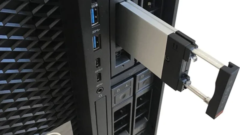 How to add Nvime Ssd in Dell precition 7820